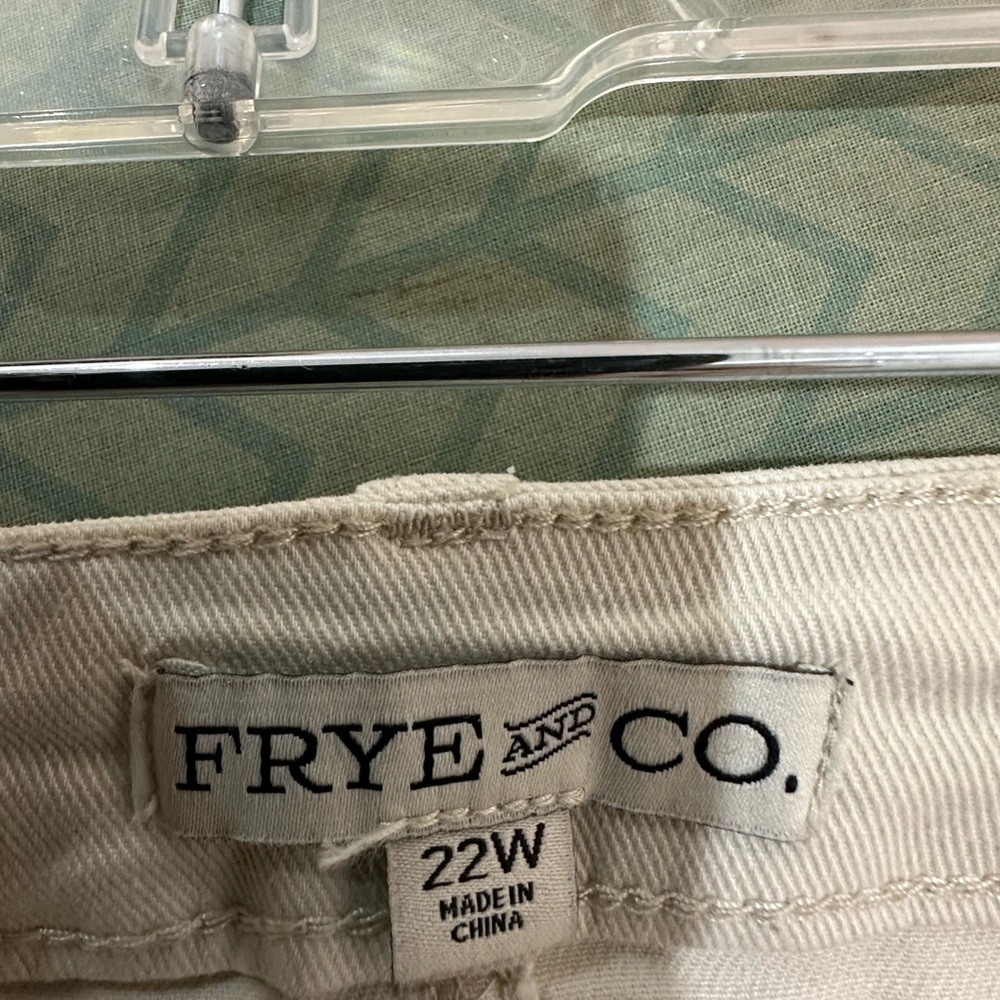 FRYE AND CO. Cream Midi Skirt